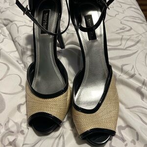 White House Black Market Giorgio High Heels Size 9
